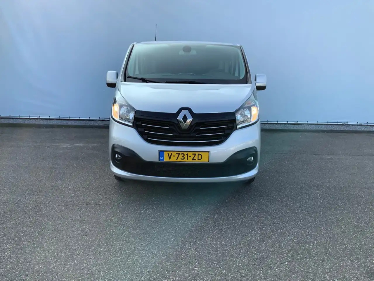 Renault Trafic 1.6 dCi T29 L2H1 Dub Cab Airco Camera Navi Trekhaa - Furgone doppia cabina: foto 2 Renault Trafic 1.6 dCi T29 L2H1 Dub Cab Airco Camera Navi Trekhaa - Furgone doppia cabina: foto 2