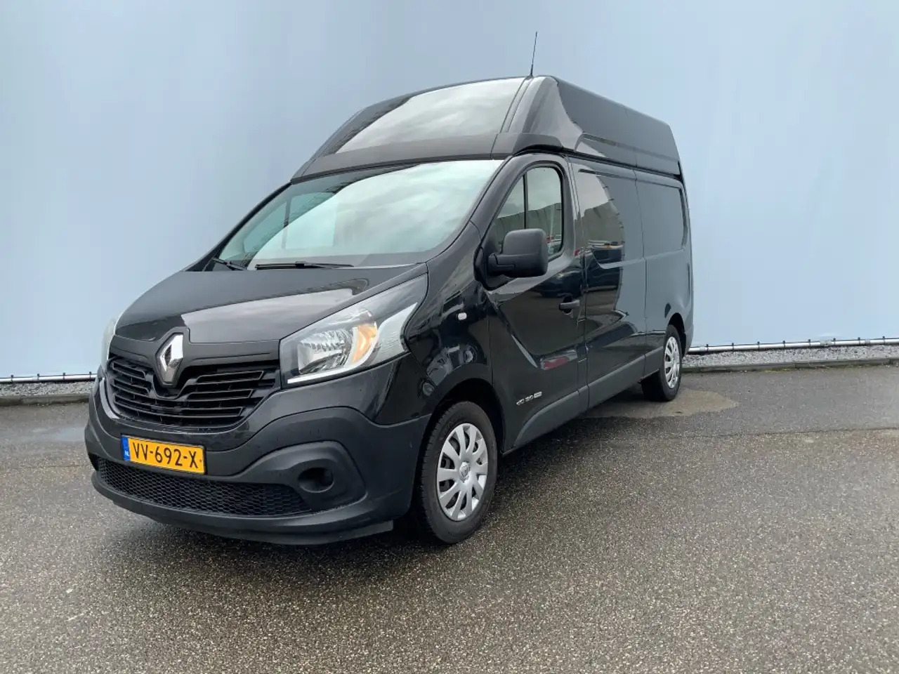 Renault Trafic 1.6 dCi T29 L2H2 Comfort Energy Airco Cruise 3 Zit - Furgone chiuso: foto 1 Renault Trafic 1.6 dCi T29 L2H2 Comfort Energy Airco Cruise 3 Zit - Furgone chiuso: foto 1