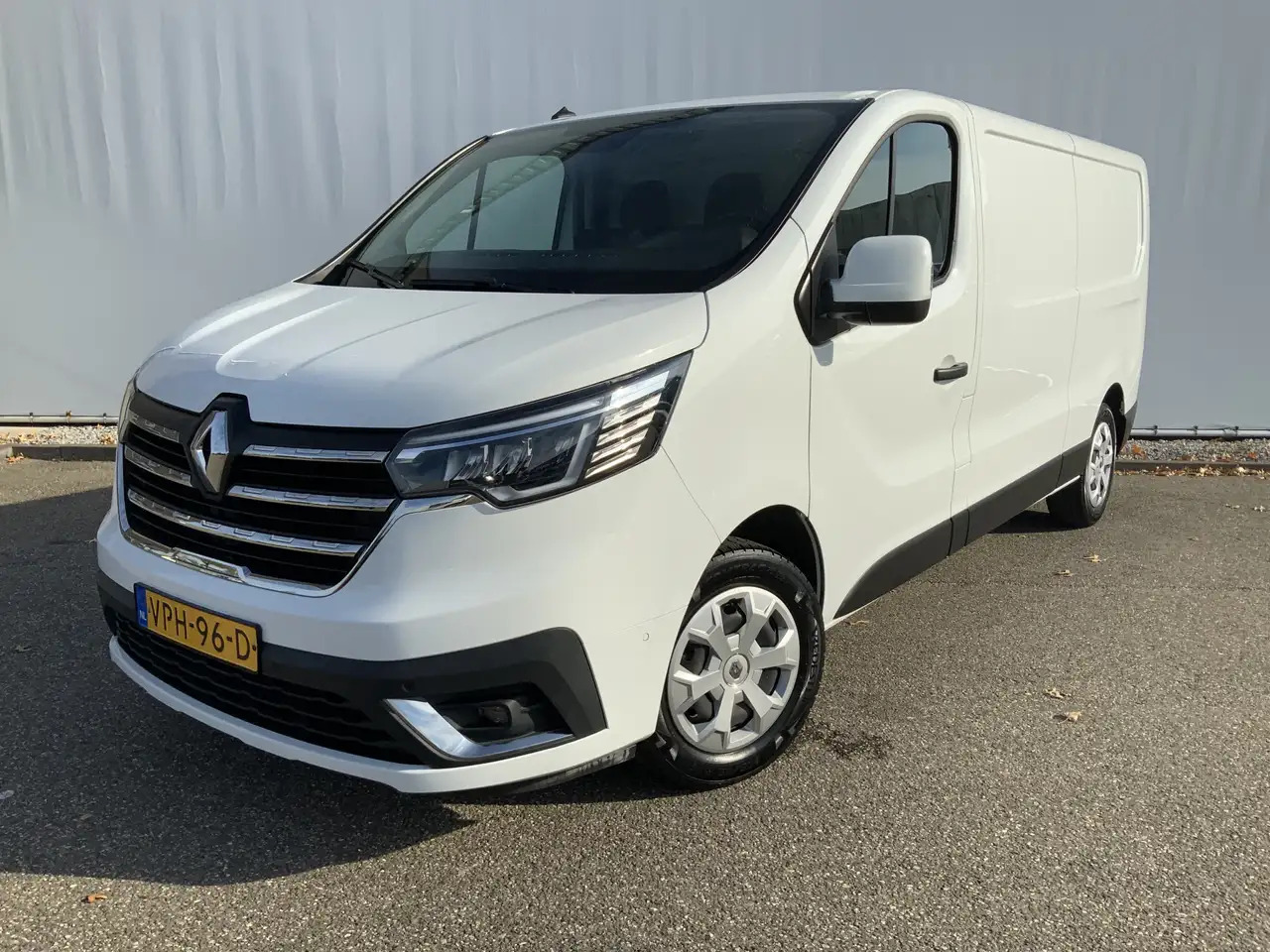 Renault Trafic 2.0 dCi 130 T30 L2H1 Work Edition Airco Cruise Nav - Furgone chiuso: foto 1 Renault Trafic 2.0 dCi 130 T30 L2H1 Work Edition Airco Cruise Nav - Furgone chiuso: foto 1