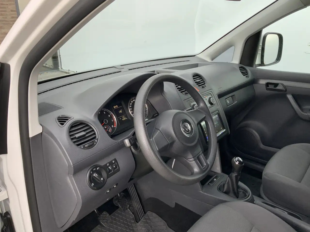 Volkswagen Caddy BENZINE !!! 1.2 TSI Airco Side Bar Alu Velg Trekha - Furgoncino: foto 5 Volkswagen Caddy BENZINE !!! 1.2 TSI Airco Side Bar Alu Velg Trekha - Furgoncino: foto 5