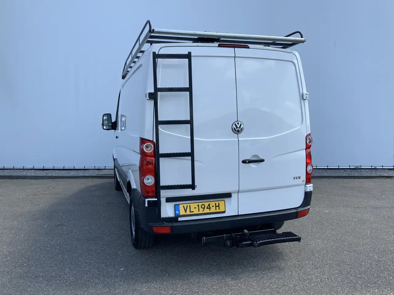 Volkswagen Crafter 35 2.0 TDI L1H1 Airco Cruise 3 Zits Trekhaak 2000 - Furgone chiuso: foto 2 Volkswagen Crafter 35 2.0 TDI L1H1 Airco Cruise 3 Zits Trekhaak 2000 - Furgone chiuso: foto 2