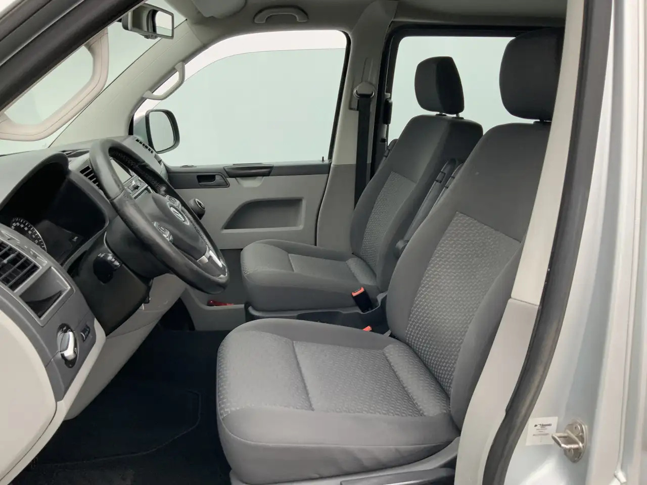 Volkswagen T5 Transporter MARGE 2.0 TDI L2H1 Dub Cab Airco Cruise Alu Velg S - Furgone doppia cabina: foto 4 Volkswagen T5 Transporter MARGE 2.0 TDI L2H1 Dub Cab Airco Cruise Alu Velg S - Furgone doppia cabina: foto 4
