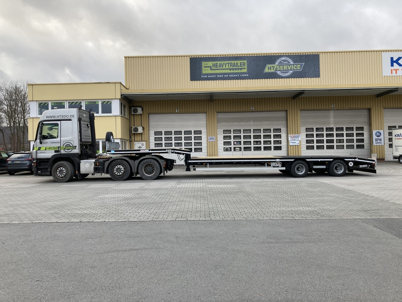 FAYMONVILLE MAX Trailer 2-Achs-Semi zwangsgelenkt - Semirimorchio pianale ribassato: foto 1 FAYMONVILLE MAX Trailer 2-Achs-Semi zwangsgelenkt - Semirimorchio pianale ribassato: foto 1