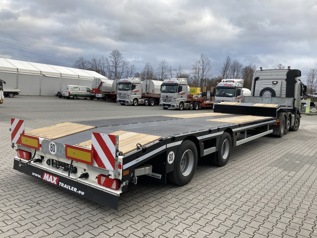 FAYMONVILLE MAX Trailer 2-Achs-Semi zwangsgelenkt - Semirimorchio pianale ribassato: foto 5 FAYMONVILLE MAX Trailer 2-Achs-Semi zwangsgelenkt - Semirimorchio pianale ribassato: foto 5