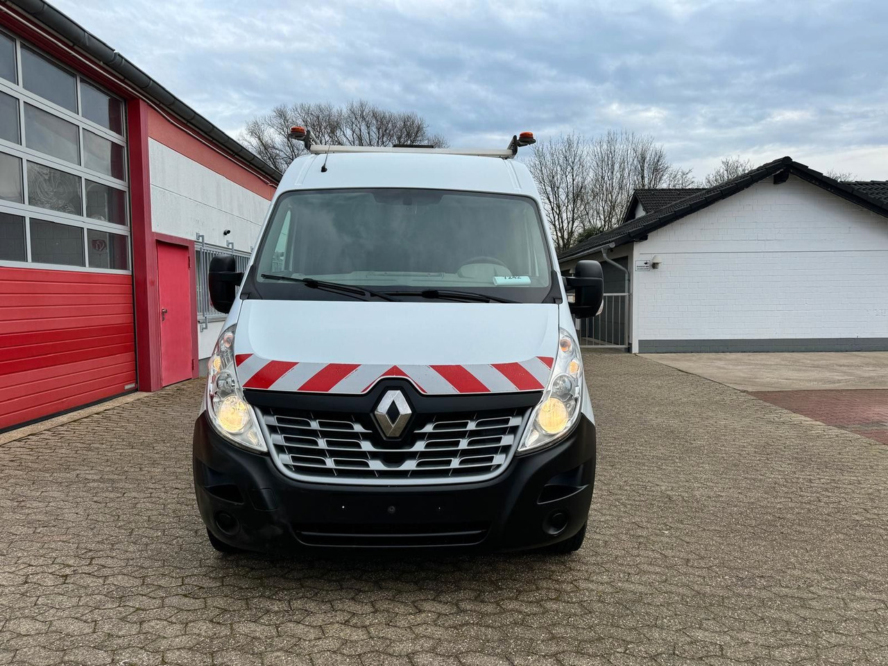 Renault Master Werkstattwagen Kastenwagen EURO 6 - Furgone chiuso: foto 2 Renault Master Werkstattwagen Kastenwagen EURO 6 - Furgone chiuso: foto 2