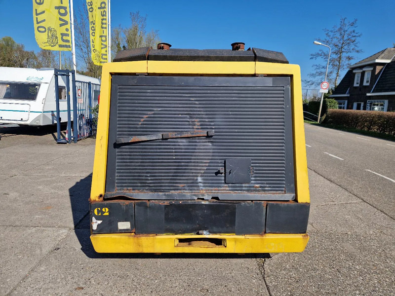 Atlas-Copco XAS350DD VERY LOW HOURS - Compressore d'aria: foto 3 Atlas-Copco XAS350DD VERY LOW HOURS - Compressore d'aria: foto 3