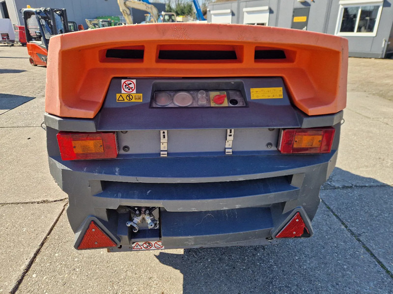 Atlas-Copco XAS57 in zeer nette staat - Compressore d'aria: foto 5 Atlas-Copco XAS57 in zeer nette staat - Compressore d'aria: foto 5