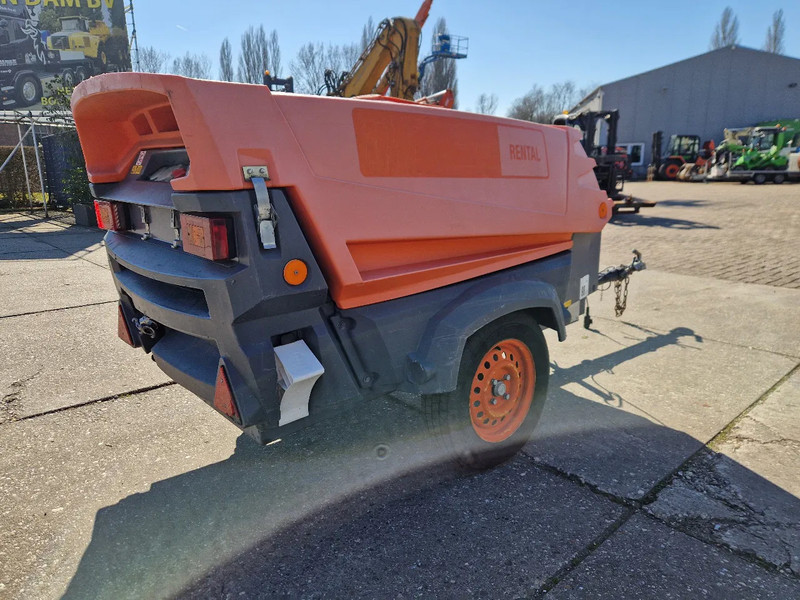 Atlas-Copco XAS57 in zeer nette staat - Compressore d'aria: foto 4 Atlas-Copco XAS57 in zeer nette staat - Compressore d'aria: foto 4