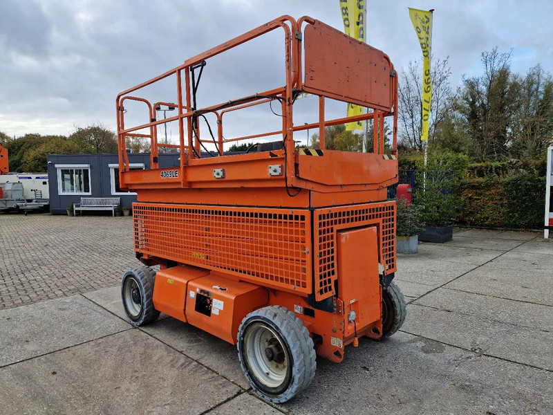 JLG 4069LE met 419 uur - Piattaforma a pantografo: foto 3 JLG 4069LE met 419 uur - Piattaforma a pantografo: foto 3