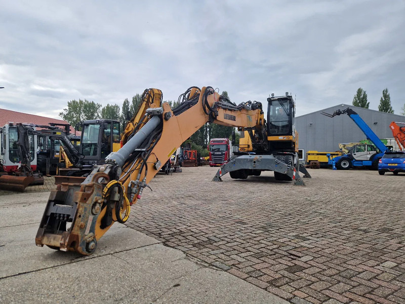 Liebherr A 920 Litronic - Escavatore per movimentazione: foto 3 Liebherr A 920 Litronic - Escavatore per movimentazione: foto 3