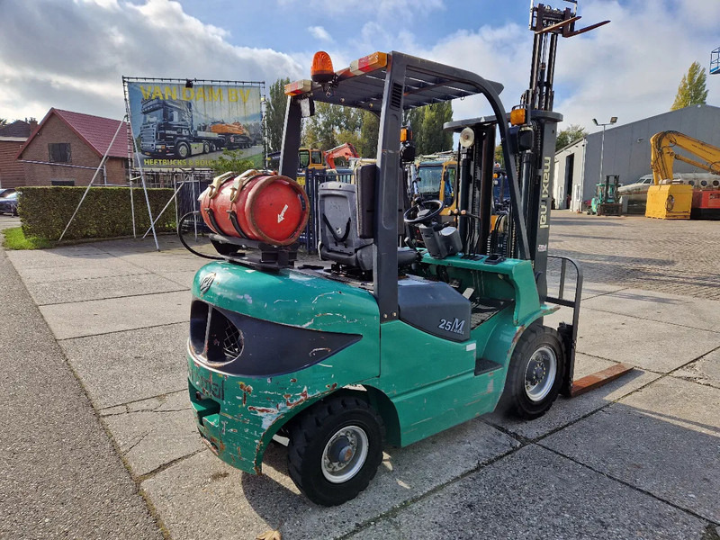 Maximal Nissan Zhejiang 2.5 ton LPG LOW HOURS - Carrello elevatore a gas: foto 4 Maximal Nissan Zhejiang 2.5 ton LPG LOW HOURS - Carrello elevatore a gas: foto 4