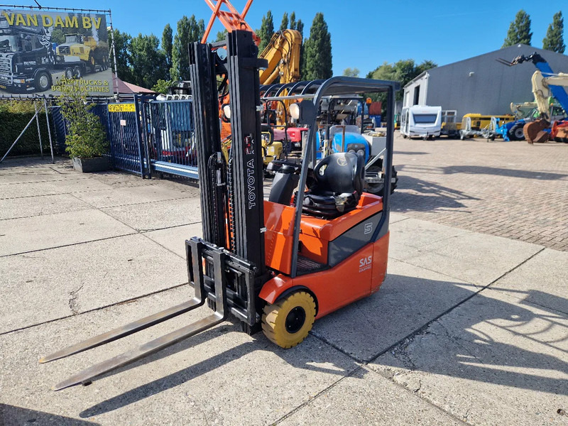 Toyota 1500 kg. elektrisch hefhoogte 5.00m. - Carrello elevatore elettrico: foto 2 Toyota 1500 kg. elektrisch hefhoogte 5.00m. - Carrello elevatore elettrico: foto 2