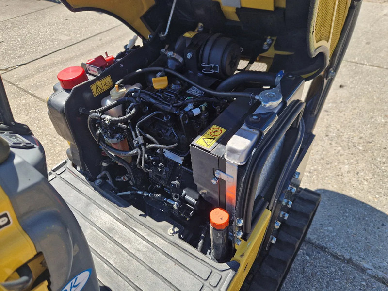 Yanmar SV08-1A gewicht 960kg. - Miniescavatore: foto 4 Yanmar SV08-1A gewicht 960kg. - Miniescavatore: foto 4