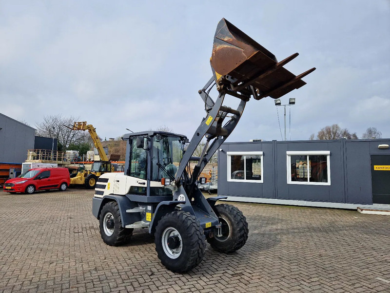 Yanmar / Terex TL80 met NL kenteken very low hours! - Pala gommata: foto 5 Yanmar / Terex TL80 met NL kenteken very low hours! - Pala gommata: foto 5