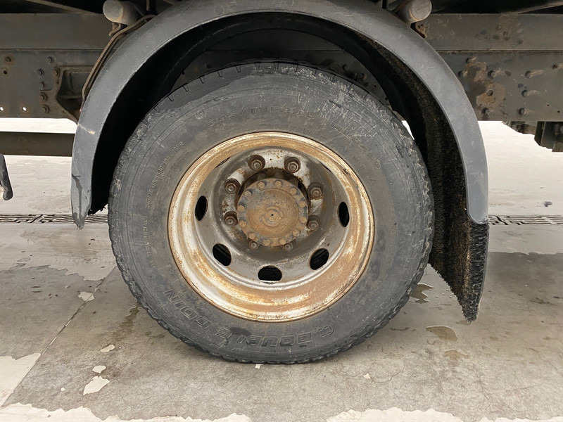 Camion centinato Iveco Eurocargo 120E22: foto 11 Camion centinato Iveco Eurocargo 120E22: foto 11