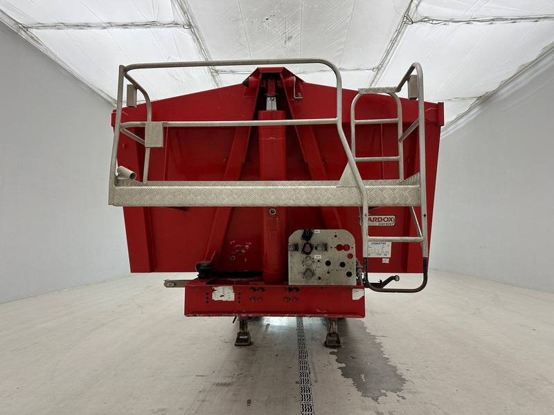 MOL 22 cub in steel - Semirimorchio ribaltabile: foto 2 MOL 22 cub in steel - Semirimorchio ribaltabile: foto 2