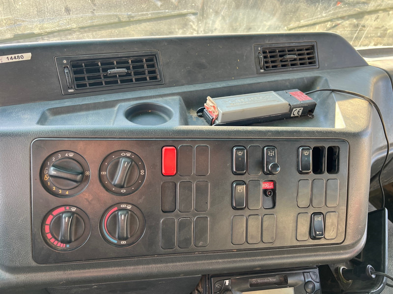 Autocarro ribaltabile, Camion con gru Mercedes-Benz Actros 2031 - 4x4: foto 11 Autocarro ribaltabile, Camion con gru Mercedes-Benz Actros 2031 - 4x4: foto 11