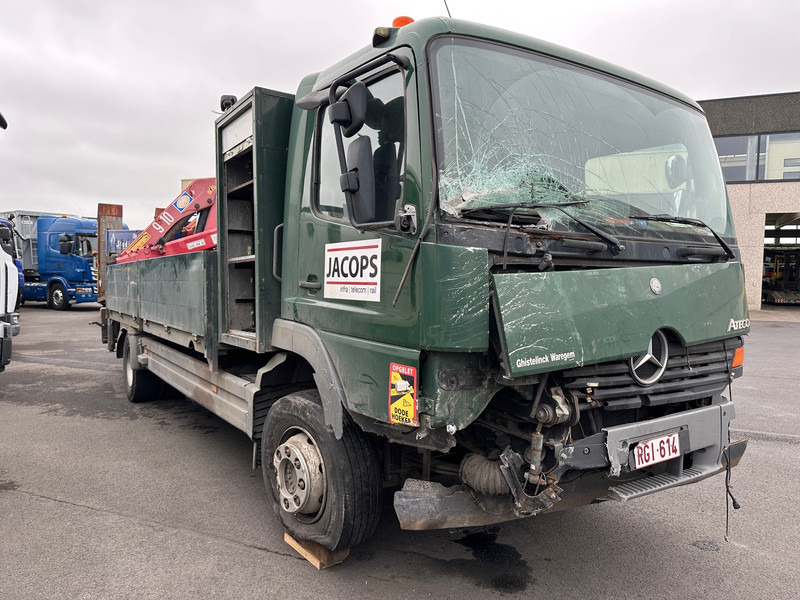 Mercedes-Benz Atego 1523 - Autocarro con pianale/ Cassone fisso, Camion con gru: foto 2 Mercedes-Benz Atego 1523 - Autocarro con pianale/ Cassone fisso, Camion con gru: foto 2