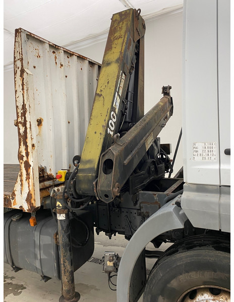 Mercedes-Benz Atego 1828 - Autocarro con pianale/ Cassone fisso, Camion con gru: foto 4 Mercedes-Benz Atego 1828 - Autocarro con pianale/ Cassone fisso, Camion con gru: foto 4