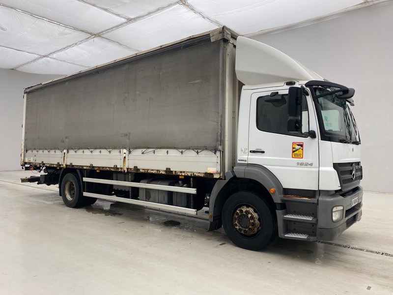 Mercedes-Benz Axor 1824 - Camion centinato: foto 3 Mercedes-Benz Axor 1824 - Camion centinato: foto 3