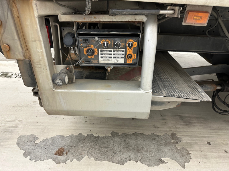 Scania P270 - Autocarro frigorifero: foto 5 Scania P270 - Autocarro frigorifero: foto 5