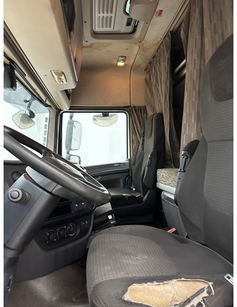 Trattore stradale DAF XF 460 Space Cab: foto 9