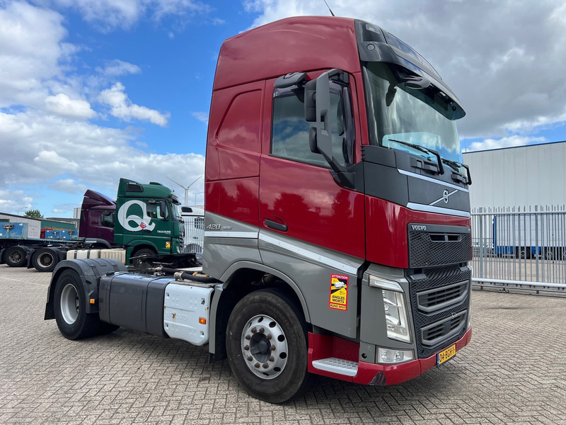 Volvo FH13.420 Globetrotter - ADR - Trattore stradale: foto 4 Volvo FH13.420 Globetrotter - ADR - Trattore stradale: foto 4