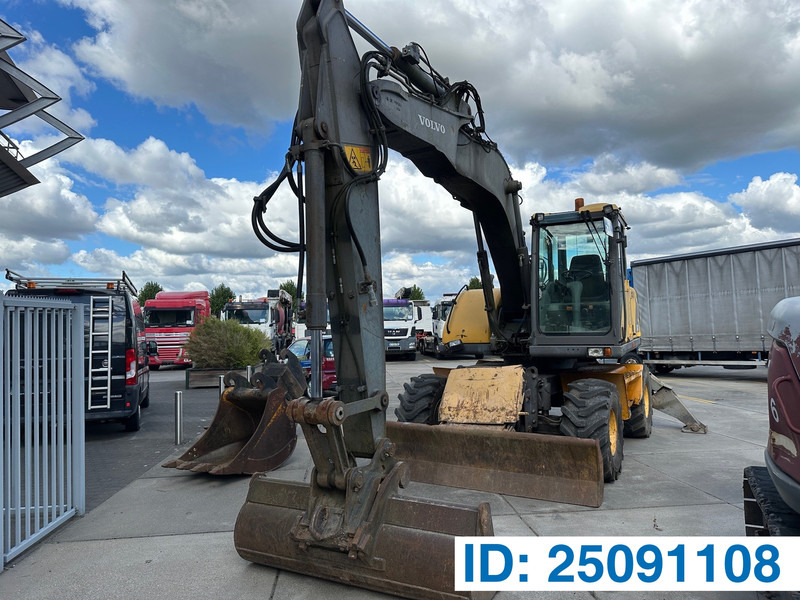 Volvo EW140 - Escavatore gommato: foto 1 Volvo EW140 - Escavatore gommato: foto 1