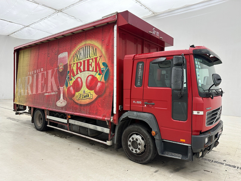 Volvo FL 220 - Camion centinato: foto 3 Volvo FL 220 - Camion centinato: foto 3