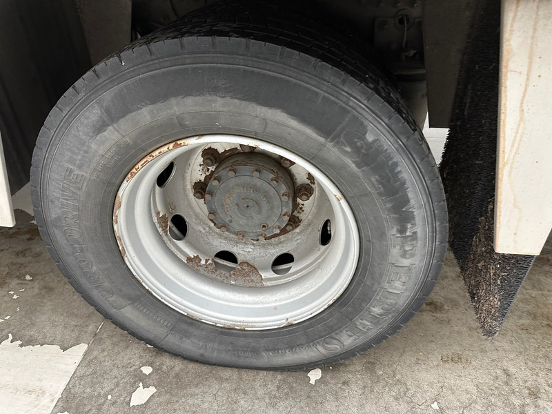 Autocarro furgonato Volvo FL 240: foto 9