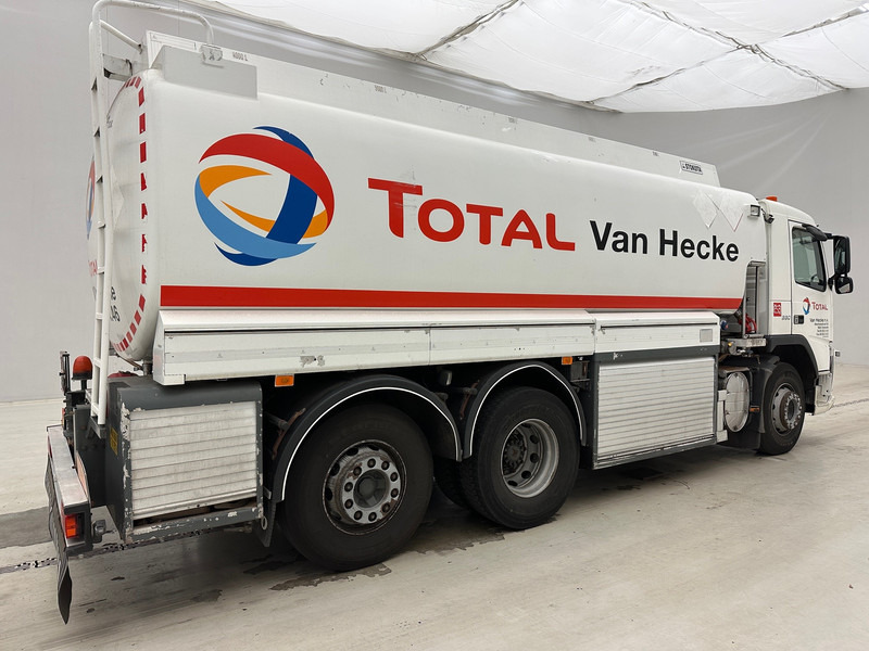 Volvo FM 300 - 6x2 - Camion cisterna: foto 4 Volvo FM 300 - 6x2 - Camion cisterna: foto 4
