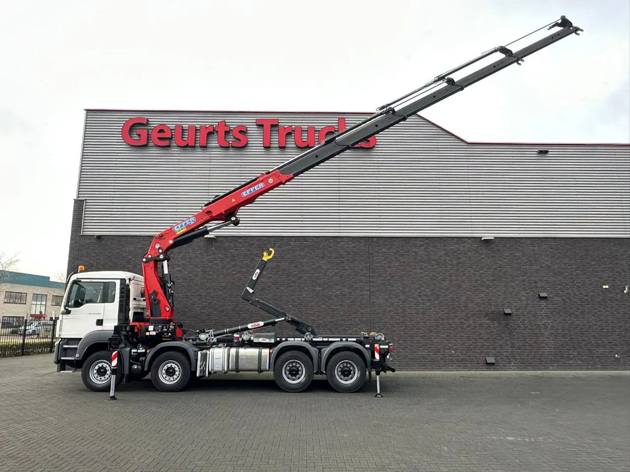 MAN TGS 35.460 8X4 BL+ HYVA 18.55.S HAAKARMSYSTEEM E - Autocarro scarrabile, Camion con gru: foto 4 MAN TGS 35.460 8X4 BL+ HYVA 18.55.S HAAKARMSYSTEEM E - Autocarro scarrabile, Camion con gru: foto 4