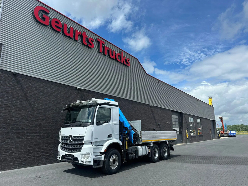 Camion con gru Mercedes-Benz Arocs 3351 963-2-E 6X4 KIPPER / TIPPER + PALFINGER PK30.002 TEC7 KRAAN / KRAN / CRANE / GRUA: foto 13