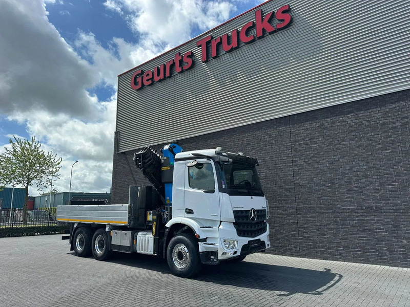 Camion con gru Mercedes-Benz Arocs 3351 963-2-E 6X4 KIPPER / TIPPER + PALFINGER PK30.002 TEC7 KRAAN / KRAN / CRANE / GRUA: foto 17