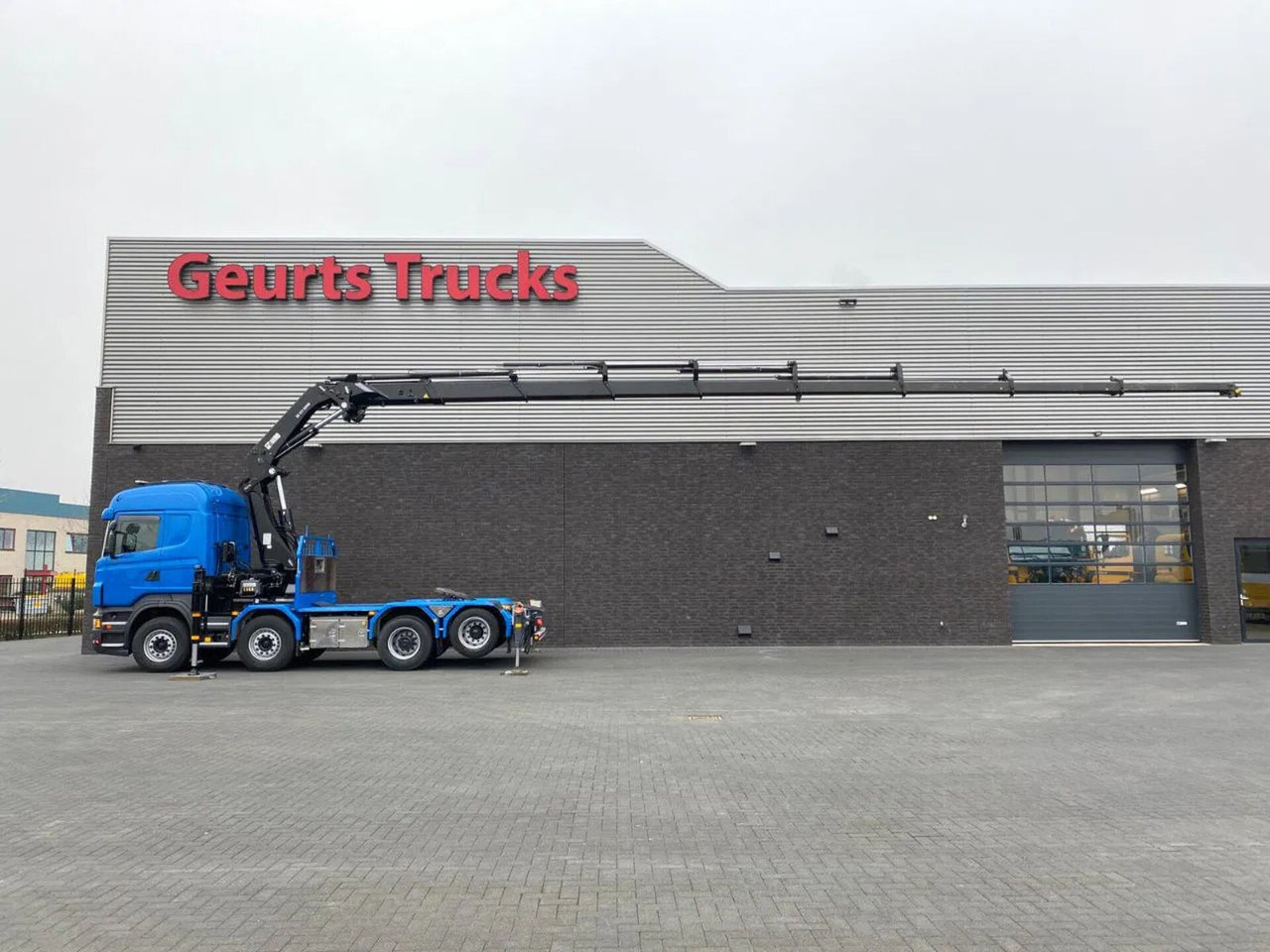 Scania R560 V8 8X2 TREKKER/BAKWAGEN + HIAB 477E-8 HIPRO - Camion con gru: foto 1 Scania R560 V8 8X2 TREKKER/BAKWAGEN + HIAB 477E-8 HIPRO - Camion con gru: foto 1