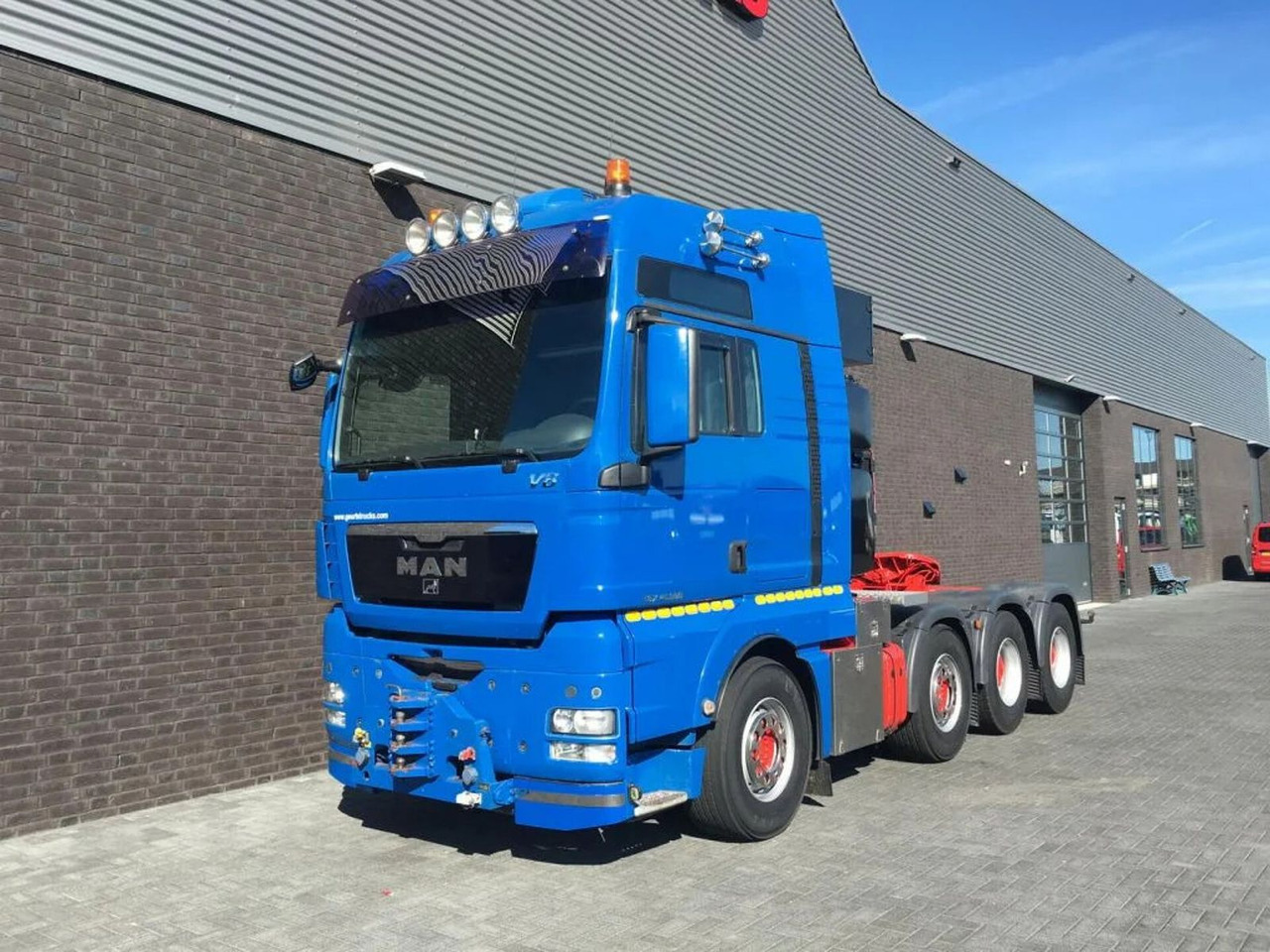 MAN TGX 41.680 V8 8X4 HEAVY DUTY TRACTOR 250 TONS - Trattore stradale: foto 2 MAN TGX 41.680 V8 8X4 HEAVY DUTY TRACTOR 250 TONS - Trattore stradale: foto 2