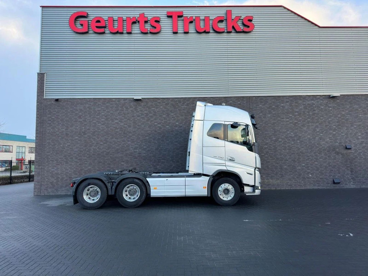 Volvo FH 16.750 6X4 TREKKER/TRACTOR/SZM EURO 6 HYDRAUL - Trattore stradale: foto 4 Volvo FH 16.750 6X4 TREKKER/TRACTOR/SZM EURO 6 HYDRAUL - Trattore stradale: foto 4