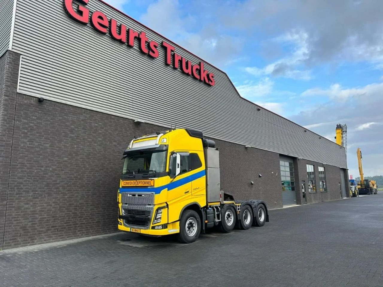 Volvo FH 16.750 8X4 HEAVY DUTY TRACTOR/SZM/TREKKER - Trattore stradale: foto 2 Volvo FH 16.750 8X4 HEAVY DUTY TRACTOR/SZM/TREKKER - Trattore stradale: foto 2