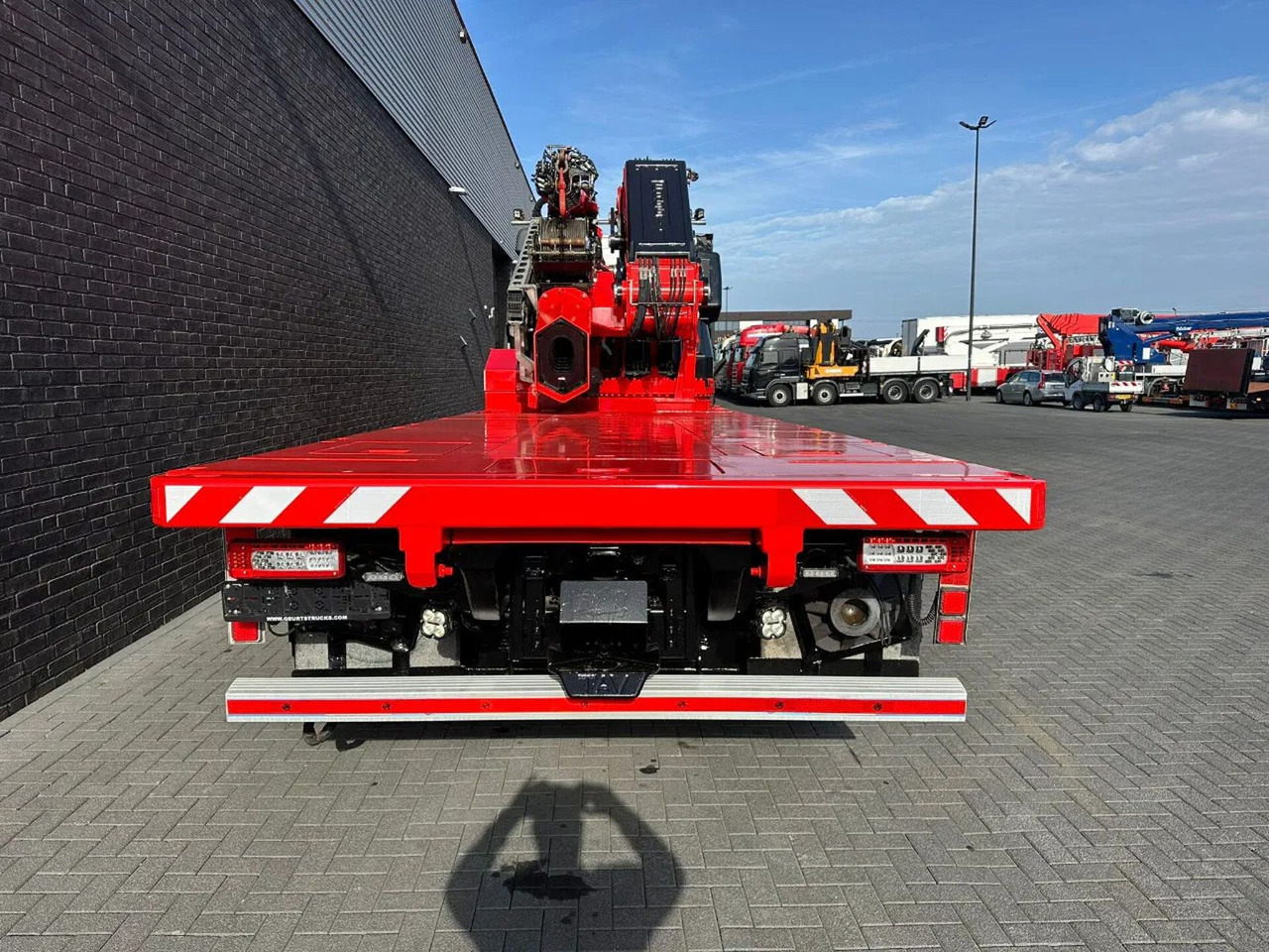 Leasing di  Volvo FH 540 10X4 + FASSI F1650RAL.2.28 + JIB L616L KR Volvo FH 540 10X4 + FASSI F1650RAL.2.28 + JIB L616L KR: foto 13
