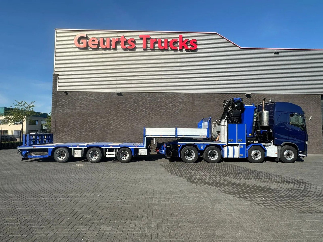 Volvo FH 540 8X4 TREKKER / BAKWAGEN MET PALFINGER PK13 - Camion con gru: foto 4 Volvo FH 540 8X4 TREKKER / BAKWAGEN MET PALFINGER PK13 - Camion con gru: foto 4