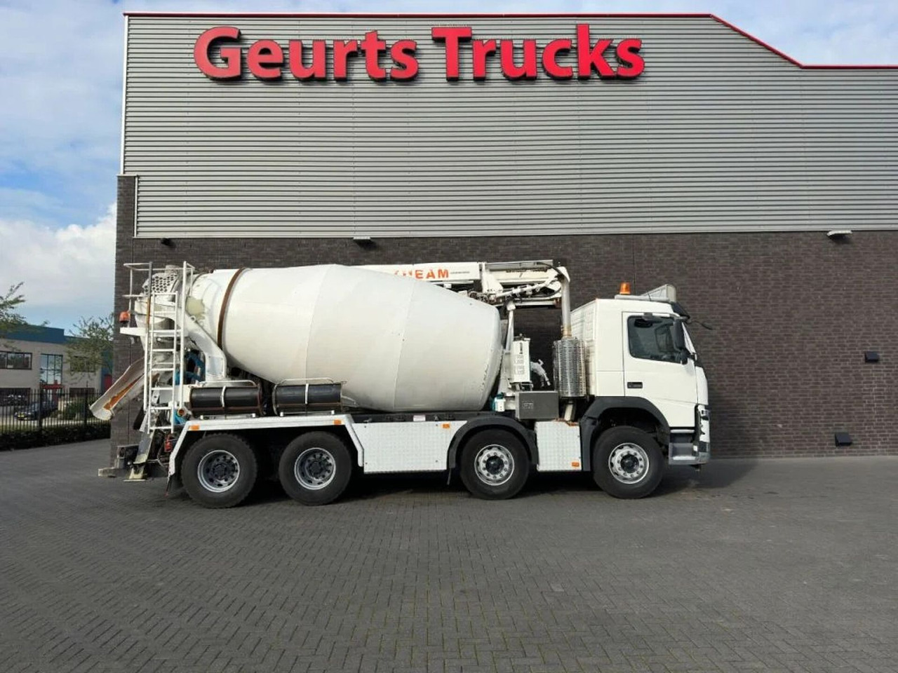 Volvo FM 410 8X4 + STETTER 9 M3 MIXER/MISCHER + THEAM - Autobetoniera: foto 4 Volvo FM 410 8X4 + STETTER 9 M3 MIXER/MISCHER + THEAM - Autobetoniera: foto 4