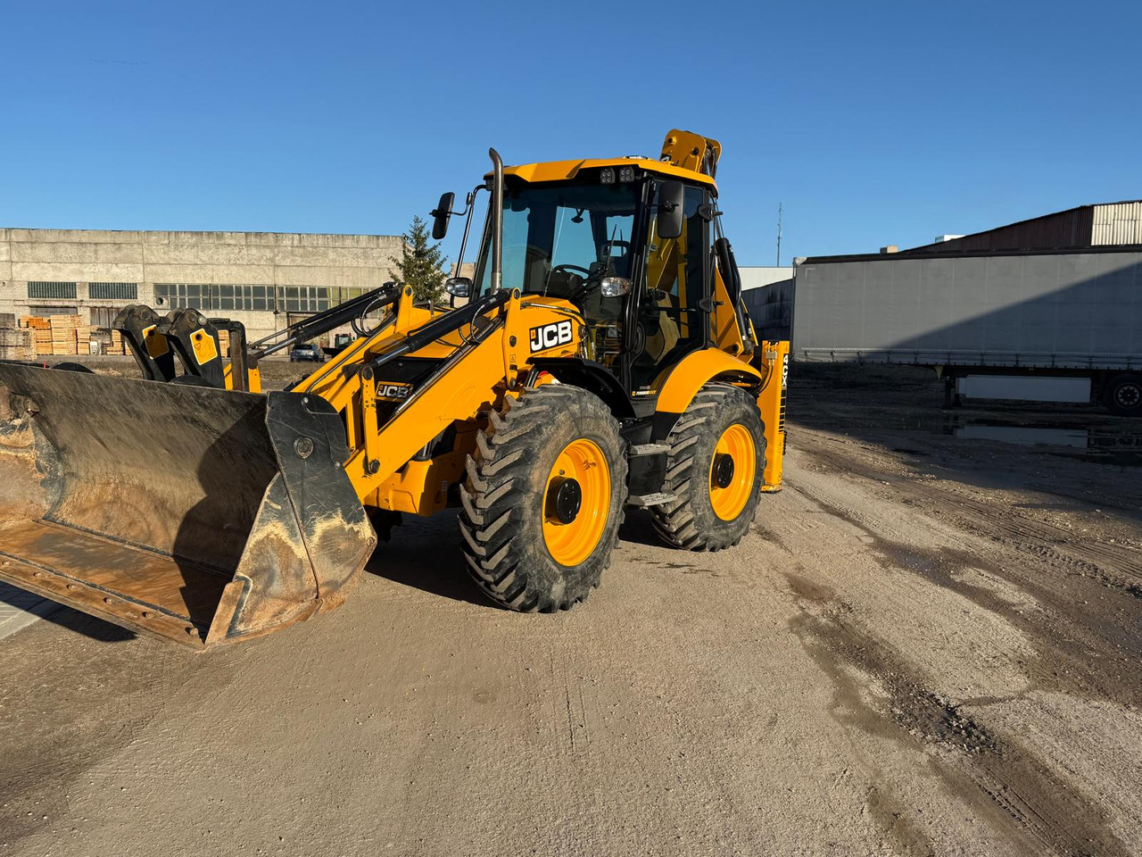 JCB 4cx jostic - Terna: foto 2 JCB 4cx jostic - Terna: foto 2
