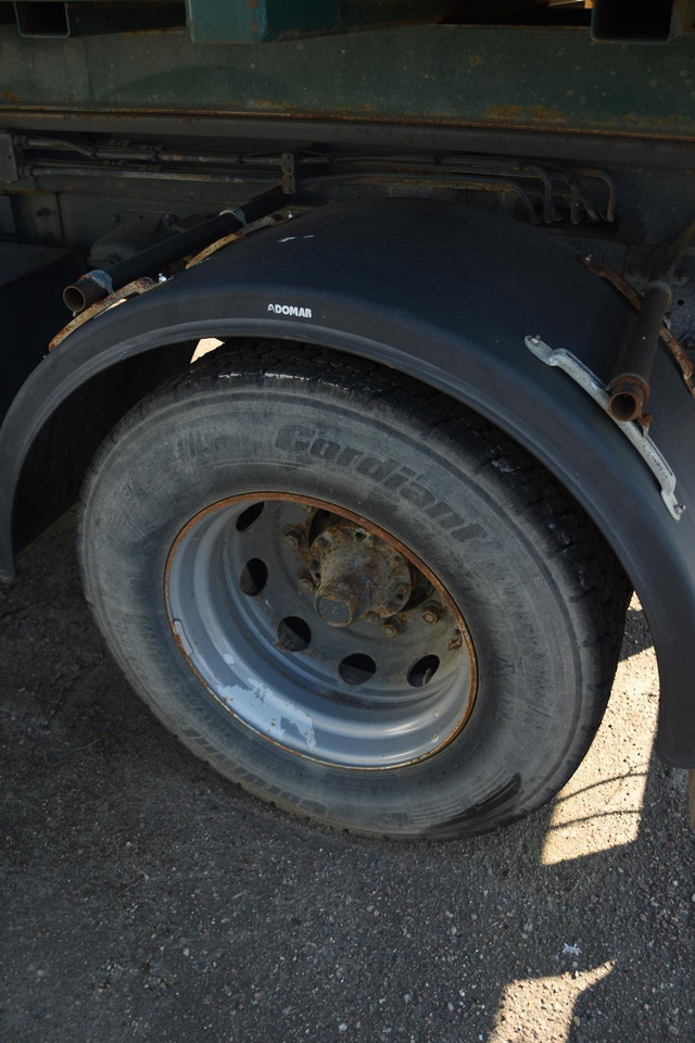 SCANIA P94 220 - Autocarro ribaltabile: foto 2 SCANIA P94 220 - Autocarro ribaltabile: foto 2