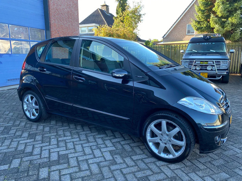 Mercedes-Benz A-Klasse 170 Automaat,Avantgarde. - Autovettura: foto 2 Mercedes-Benz A-Klasse 170 Automaat,Avantgarde. - Autovettura: foto 2