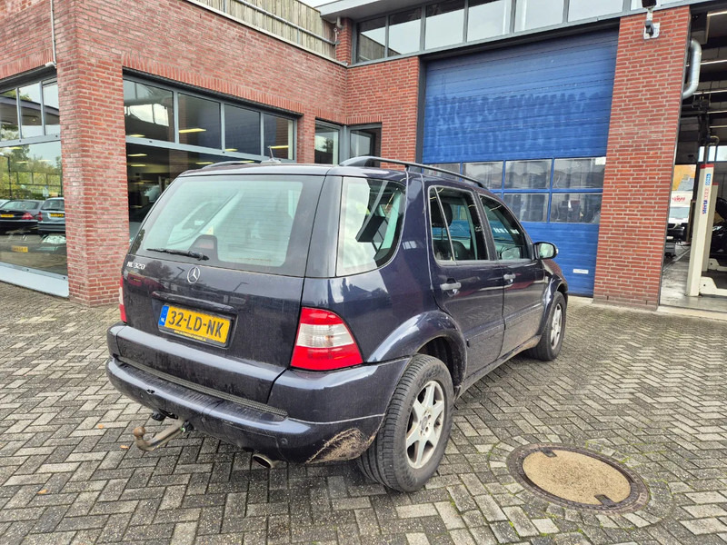 Mercedes-Benz M-Klasse ML 320 autom AMG - Autovettura: foto 4 Mercedes-Benz M-Klasse ML 320 autom AMG - Autovettura: foto 4