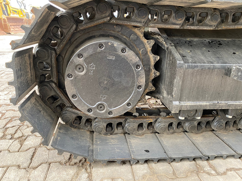 Escavatore cingolato nuovo Caterpillar 323D3: foto 13