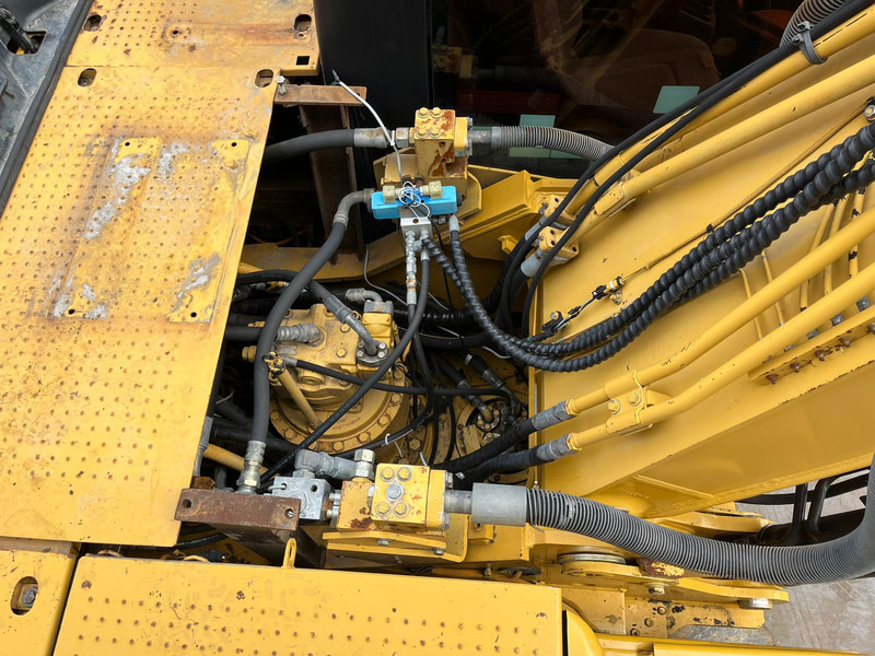 Leasing di Caterpillar 324DL - Hammerlines / A/C Cabin / Caterpillar C7 / Quick Coupler / Bucket with teeth. Caterpillar 324DL - Hammerlines / A/C Cabin / Caterpillar C7 / Quick Coupler / Bucket with teeth.: foto 19