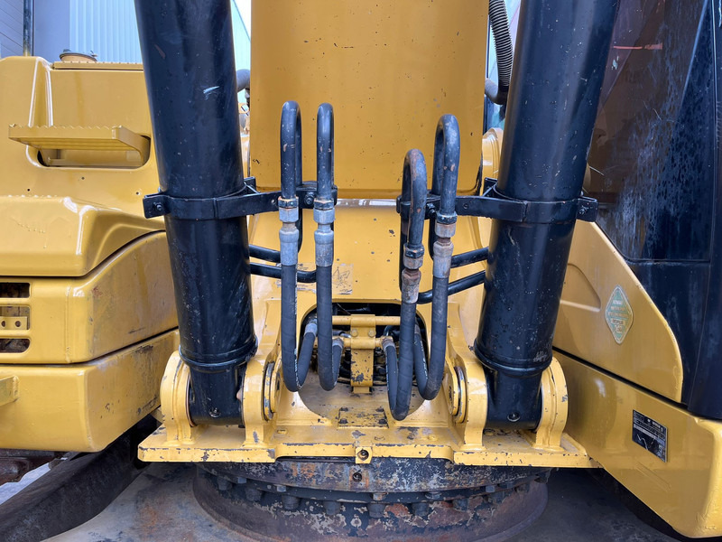 Leasing di Caterpillar 324DL - Hammerlines / A/C Cabin / Caterpillar C7 / Quick Coupler / Bucket with teeth. Caterpillar 324DL - Hammerlines / A/C Cabin / Caterpillar C7 / Quick Coupler / Bucket with teeth.: foto 7