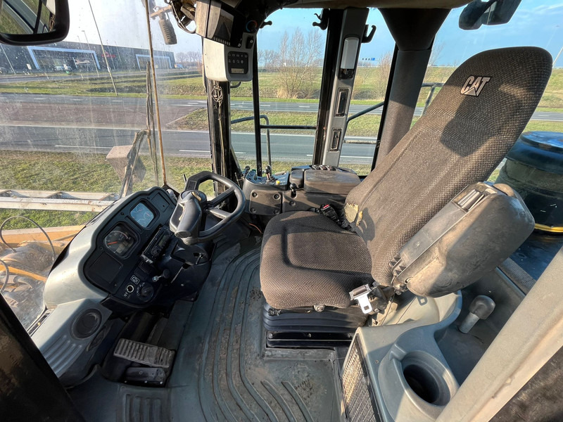 Pala gommata Caterpillar 980H: foto 13