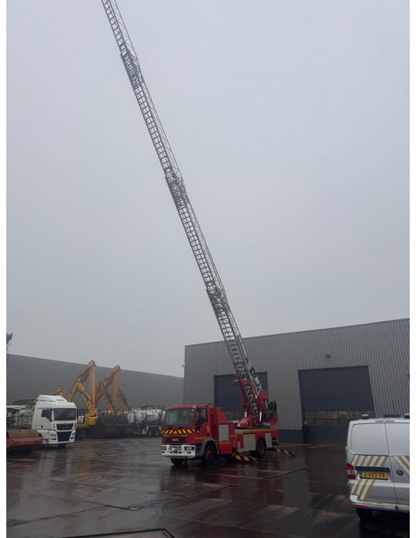 Iveco 130E23 4x2 Firetruck - Autopompa: foto 2 Iveco 130E23 4x2 Firetruck - Autopompa: foto 2